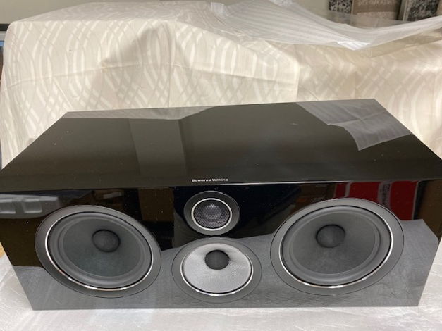 B&W (Bowers & Wilkins) HTM71 S2 (used like new)