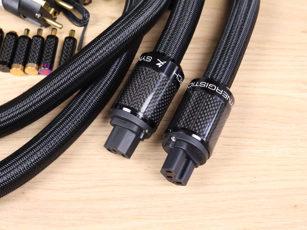 Synergistic Research SRX XL highend audio power cables ... 3