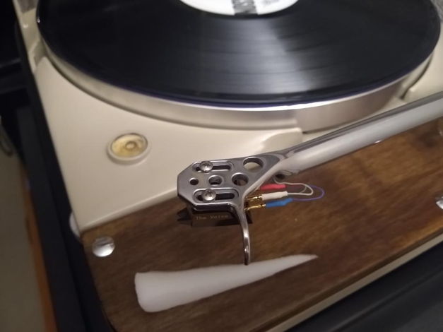 Rega RB2000 with full Incognito / Cardas wiring harness