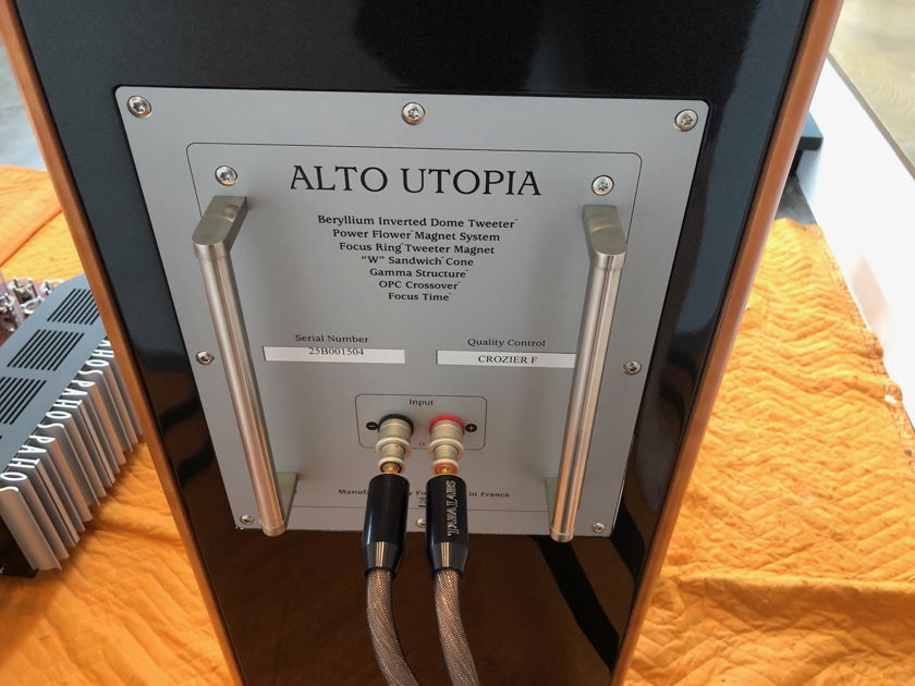 Focal  Alto Utopia Be in MINT MINT MINT CONDITION!