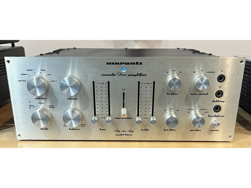 Rare, Marantz Model 30 Classic 1970's Collectable Intergrated amplifier in Champaine Silver: