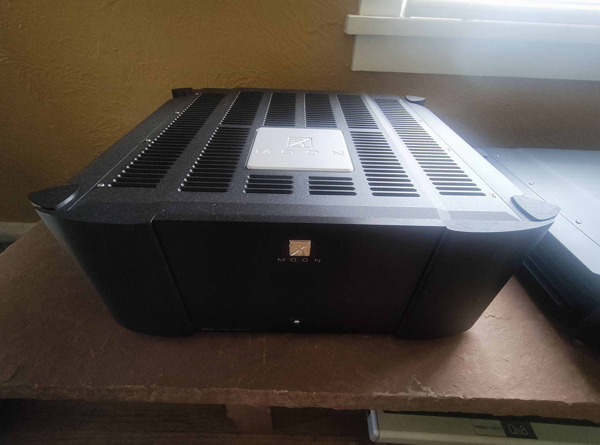 Simaudio MOON Evolution 880M Mono Flagship Power Ampli...