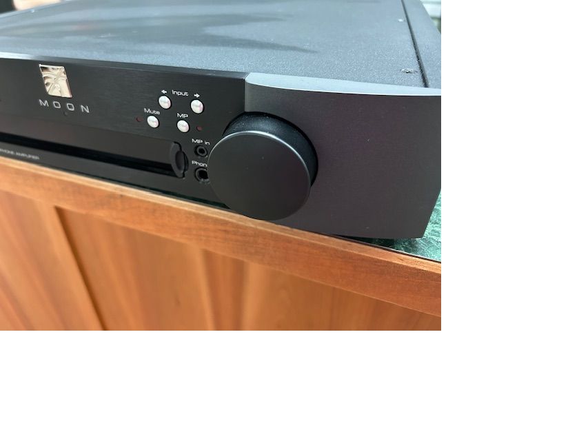 Simaudio MOON Neo 430HA w/ DAC