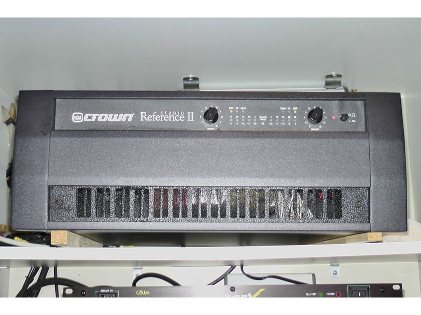 Crown Studio Reference II- Stereo Power Amplifier