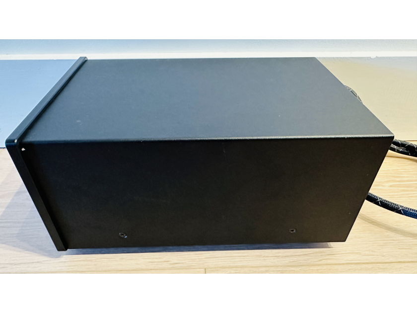Octave Audio Super Black Box Works Great Excellent Condition