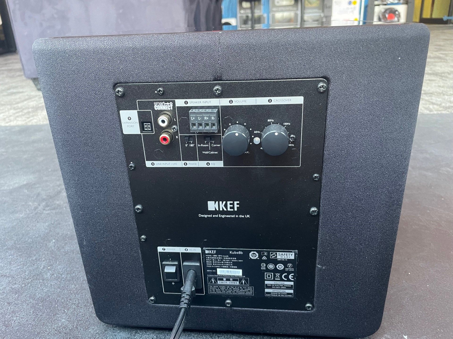 KEF KUBE 8B Subwoofer 7