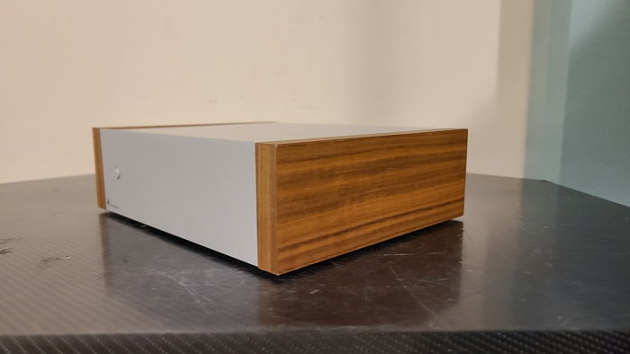 Pro-Ject Audio Systems Amp Box DS2 Power Amplifier