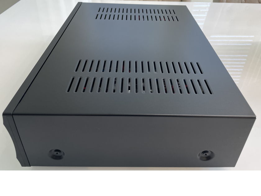 Oppo BDP105D Blu Ray Player. REGION FREE! For Sale Audiogon