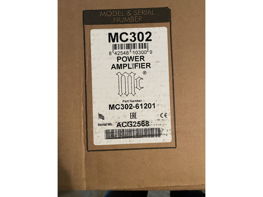 McIntosh MC302 stereo amplifier - mint customer trade-in
