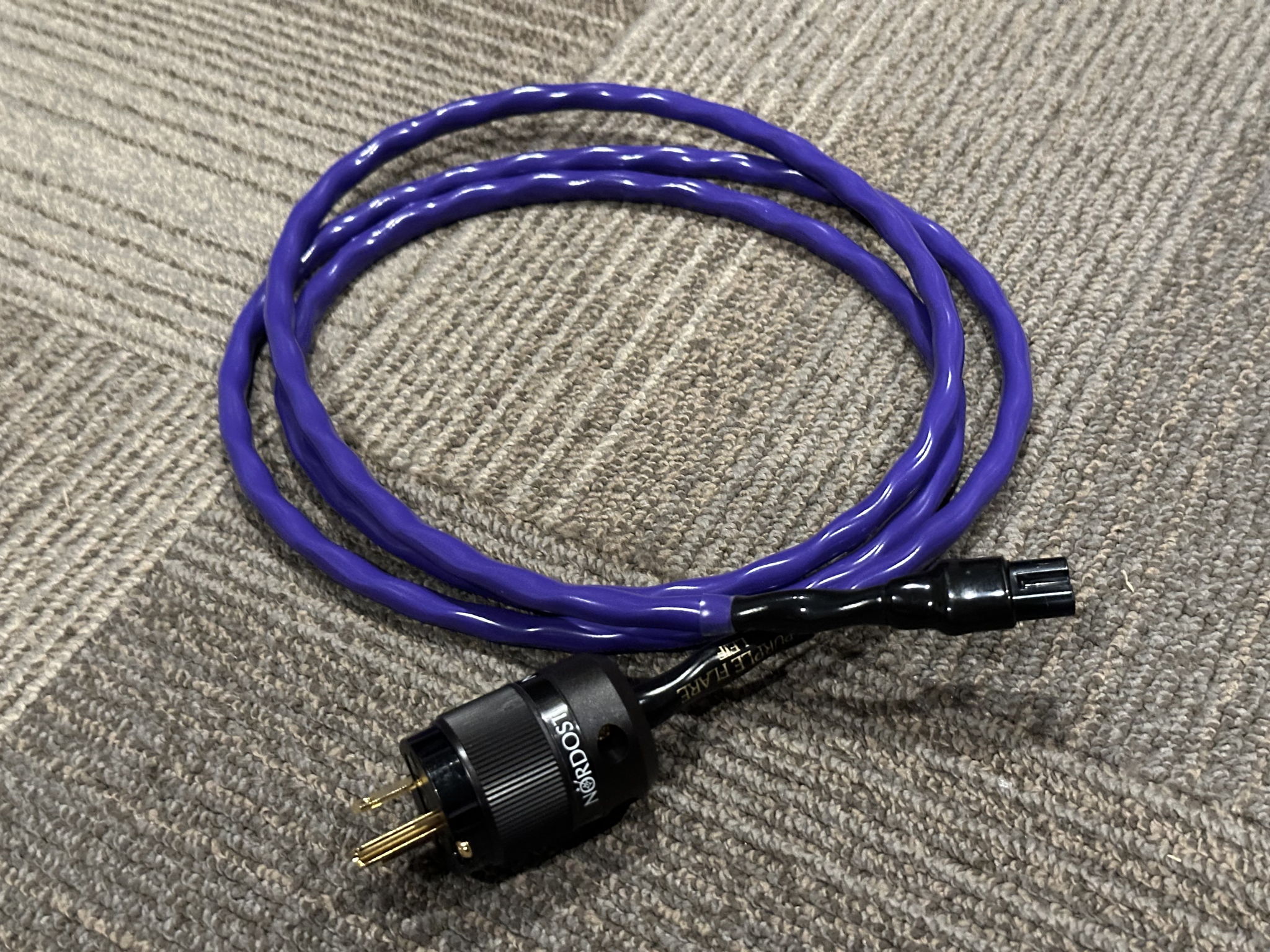 Nordost Purple Flare Power Cable (2M, 15A, Figure-8 IEC)