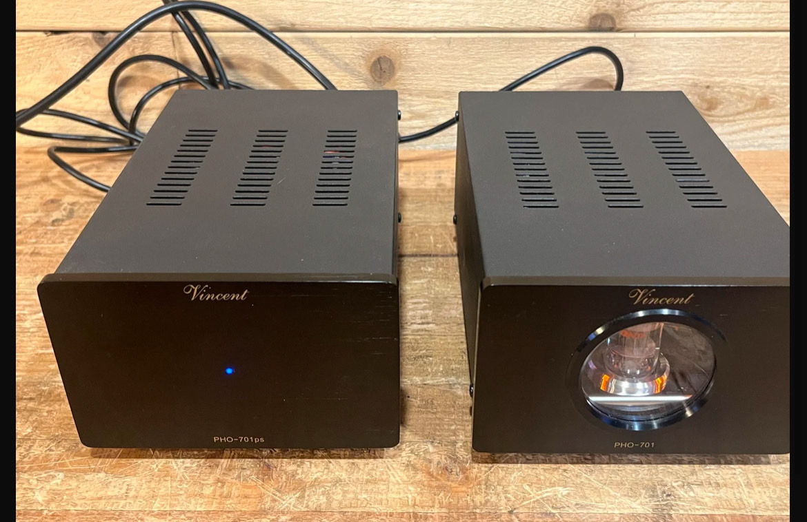 Vincent PHO-701 phono preamp with ext power supply 3