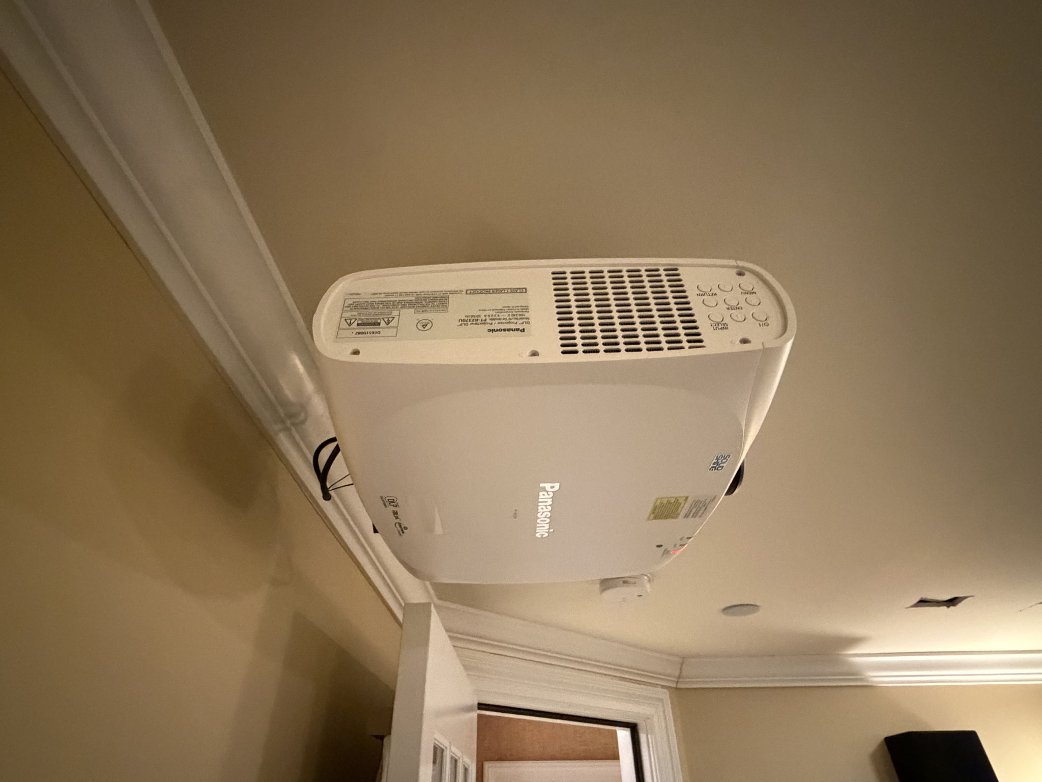 Panasonic DLP laser projector PT RZ370 2