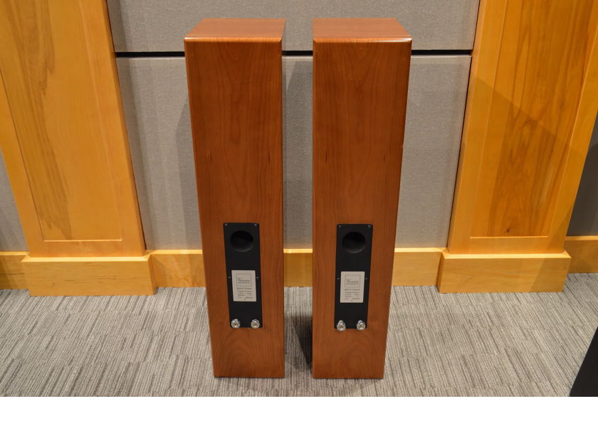 Vienna Acoustics Bach Grand VJ-1BG（左） Vienna acoustics bach grand | AVS Forum