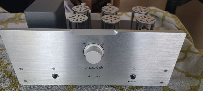 Allnic Audio H-1202 TUBE PHONOSTAGE