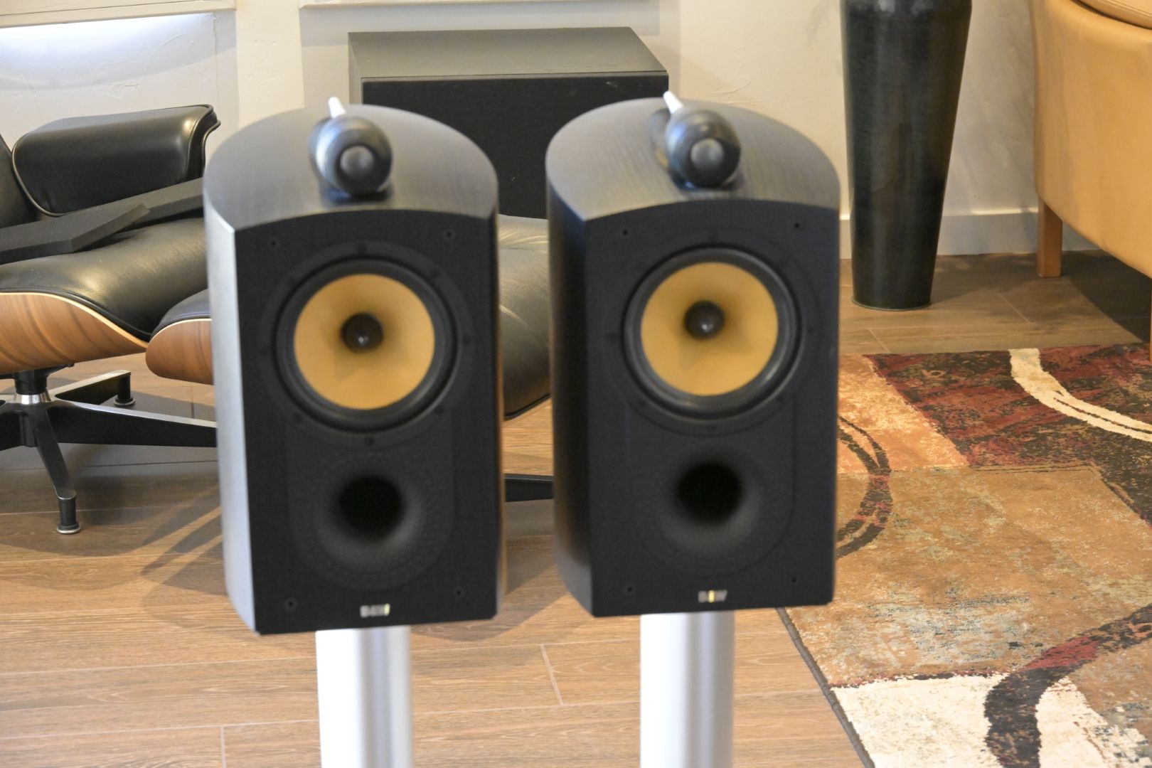 B&W Nautilus 805 Bookshelf Speakers; Pair, Black Finish... 6