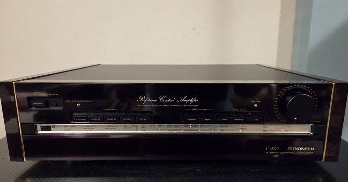 Pioneer Elite C-90 Stereo Preamplifier.