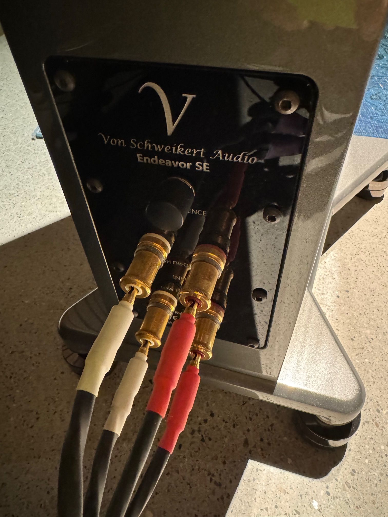 Von Schweikert Audio Endeavor SE 4