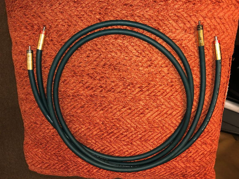 Audioquest Audiotruth Emerald X3 / 5 Foot long pair interconnects.