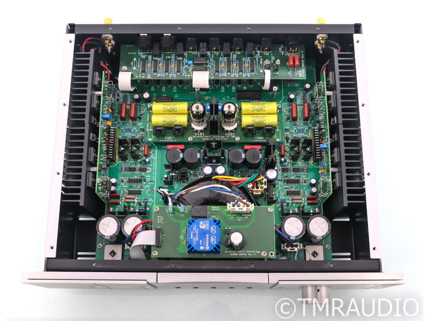 BAT VK-3000SE Stereo Tube Hybrid Integrated Amplifier; VK3000 SE; Silver; Remote (44559)