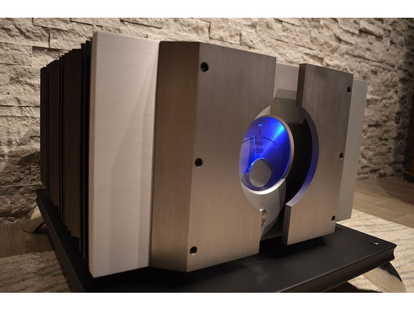 Pass Labs X350 Power Amplifier - The Last Amplifier You May Ever Buy.