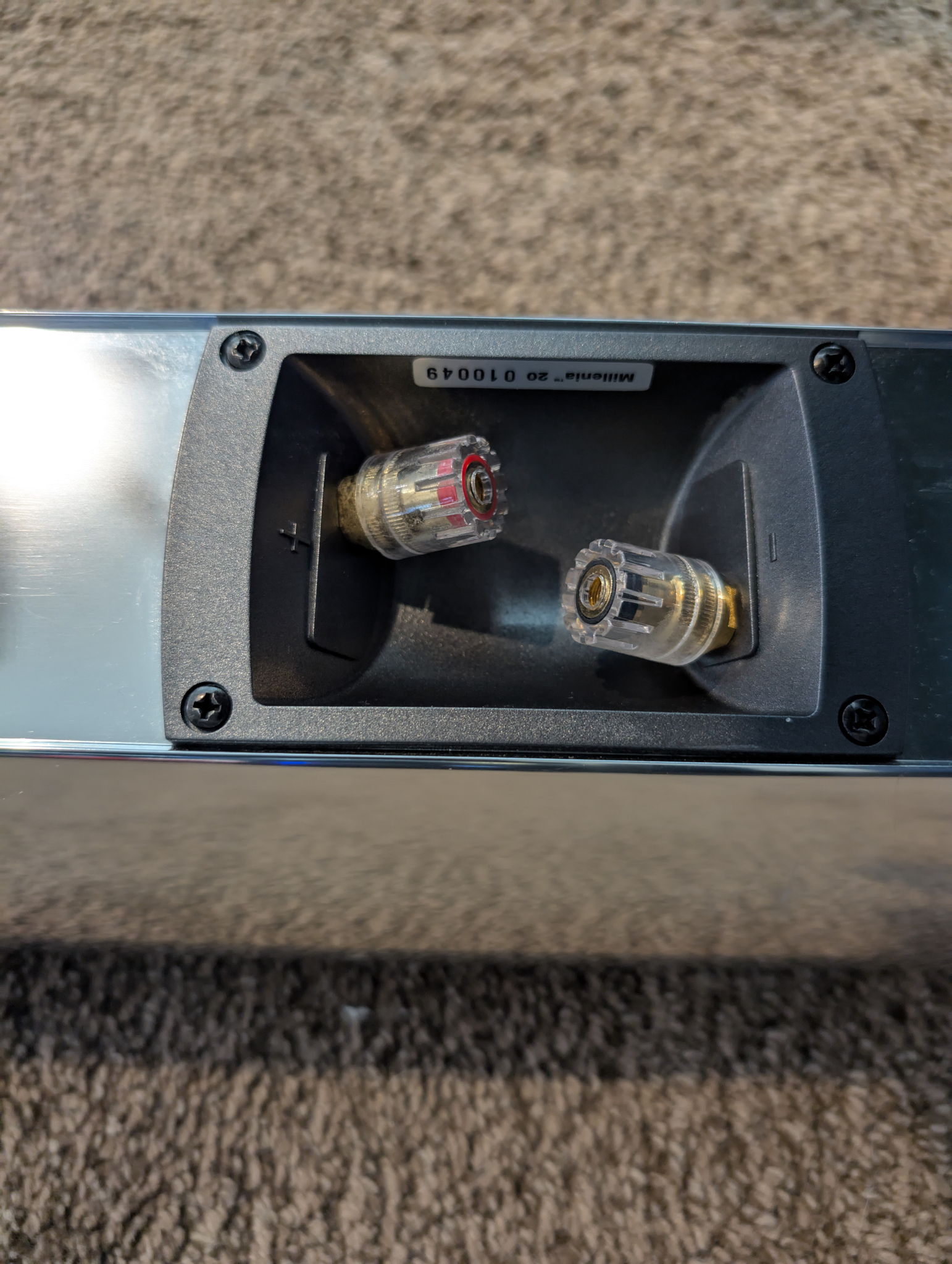 Paradigm Milenia 20 Center 2