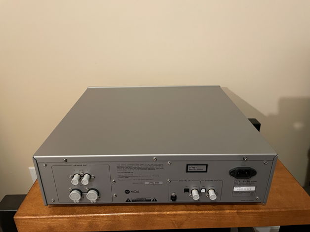 Luxman D-03X DAC/CD Player - mint custom trade-in