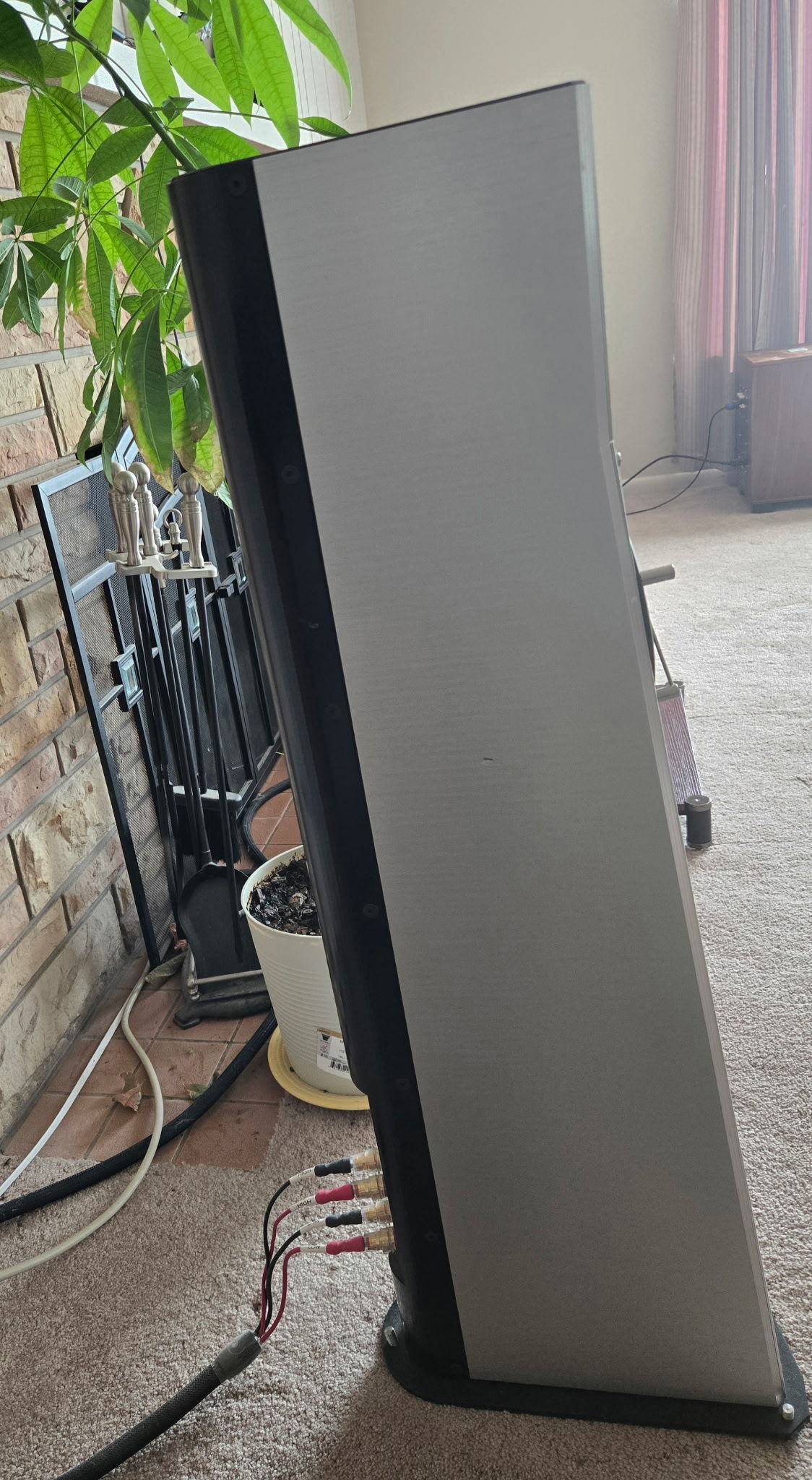 YG Acoustics Carmel 8