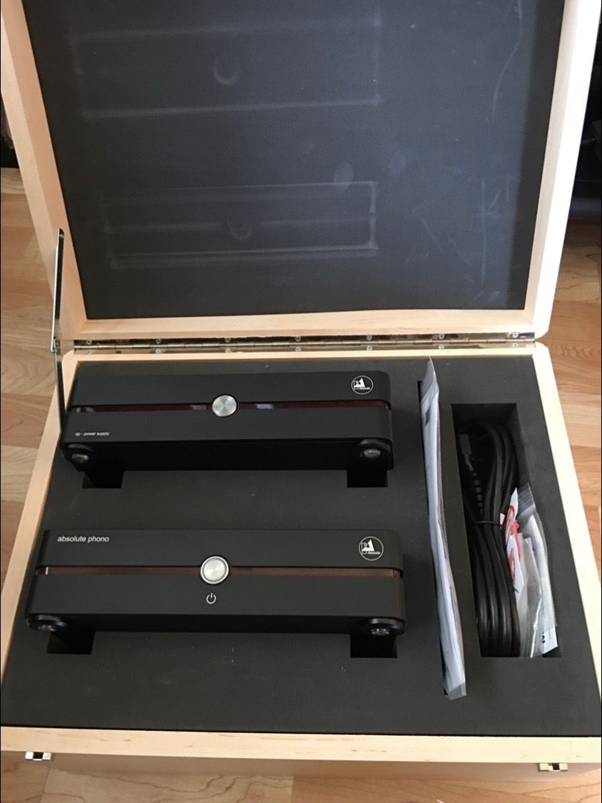 Clearaudio Innovation Wood 2