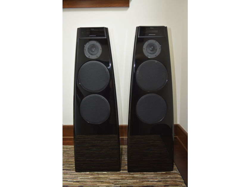 Meridian DSP-5200 Loudspeaker System -- Very Good Condition (see pics)!