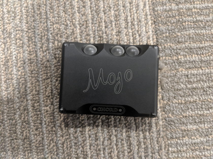 Chord Mojo, Portable DAC/Headphone Amplifier