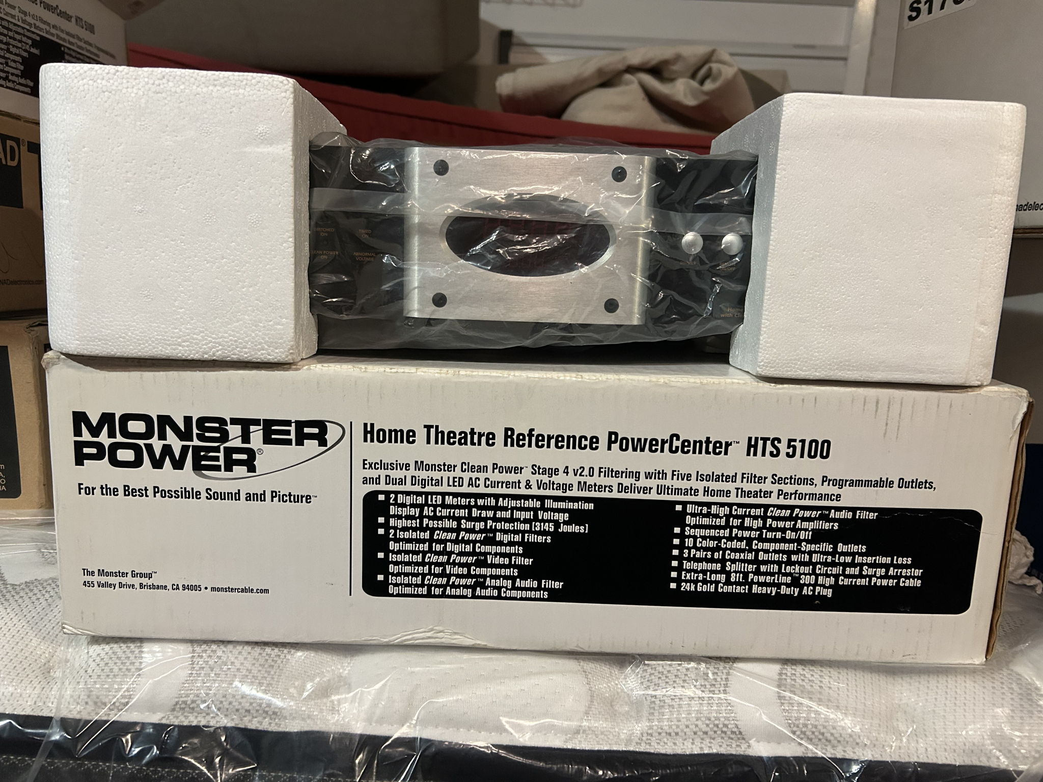 Monster Power HTS 5100 Power Center 9