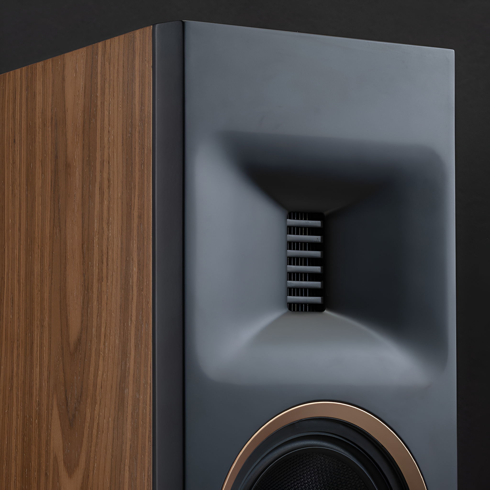 Folded Motion Tweeter with Wave Guide