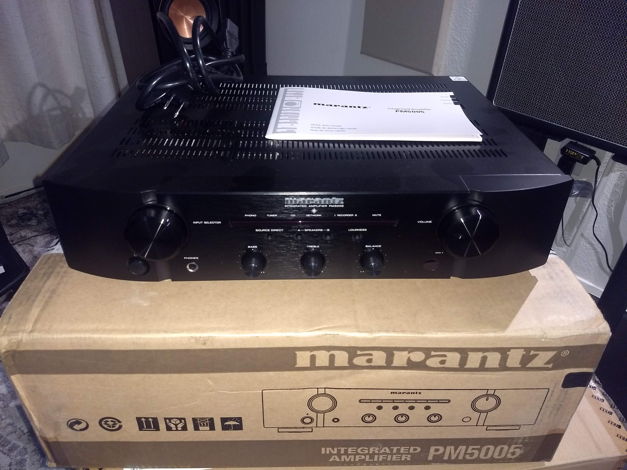 Marantz PM5005 Integrated Amplifier