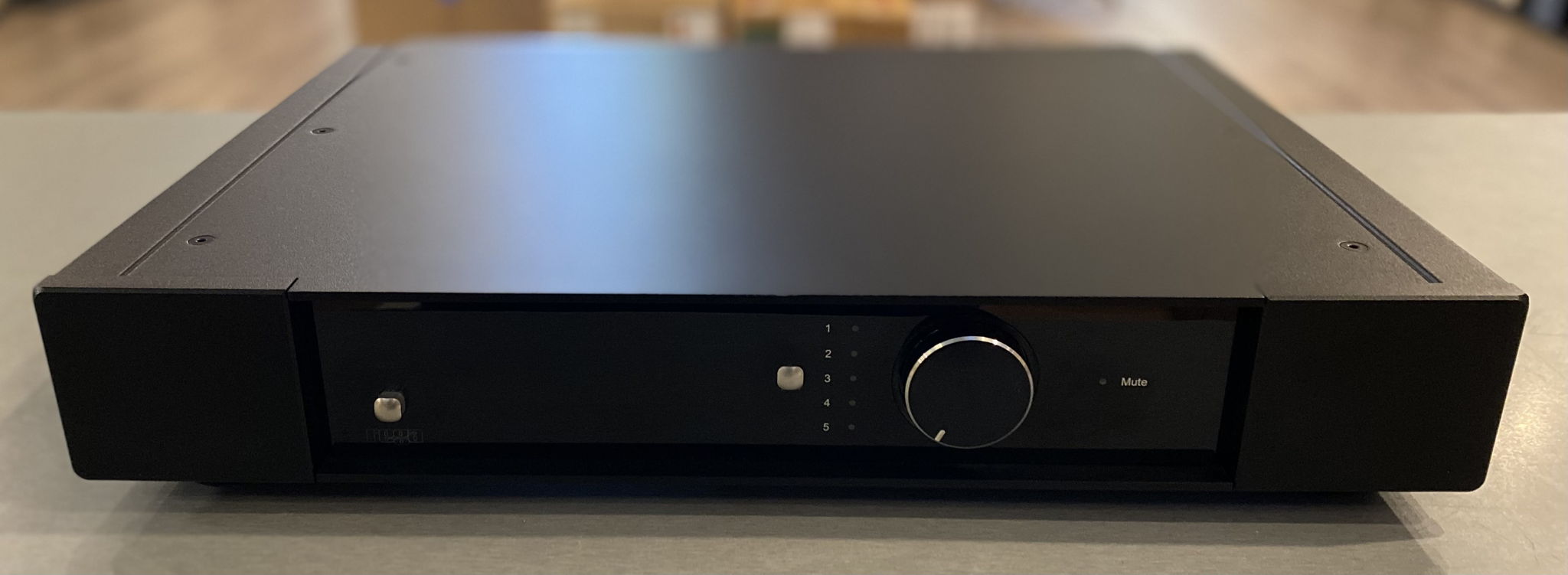 Rega Elex-R Integrated Amplifier