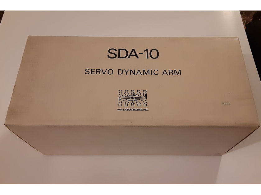 Win Labs SDA-10 servo dynamic tonearm 9"