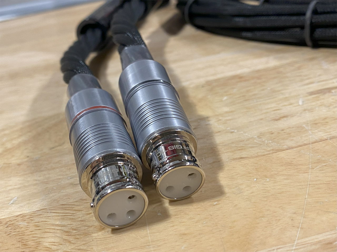 Synergistic Research SRX XLR Interconnects 2.0m