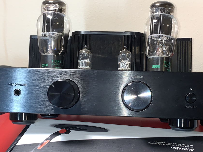 Woo Audio WA2 Headphone amp. With New Old Stock tubes from WOO
