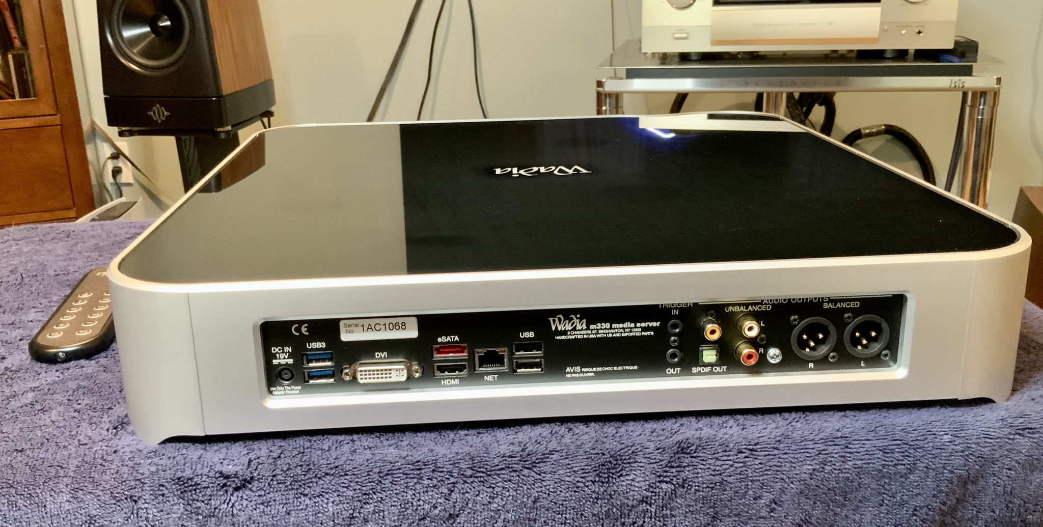 Wadia M330 - Media Server with 1TB Drive Full of Hi-Res... 7