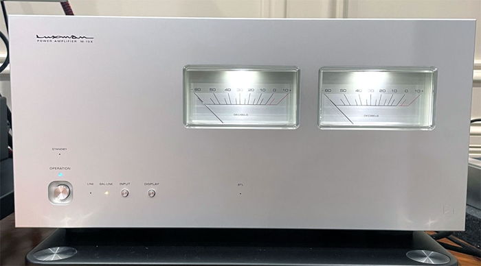 Luxman  M-10X Power Amplifier LIKE NEW - only 200 hours...
