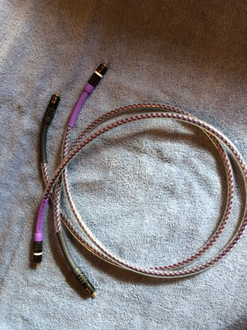 Analysis-Plus Solo Crystal Oval RCA 1m Interconnect