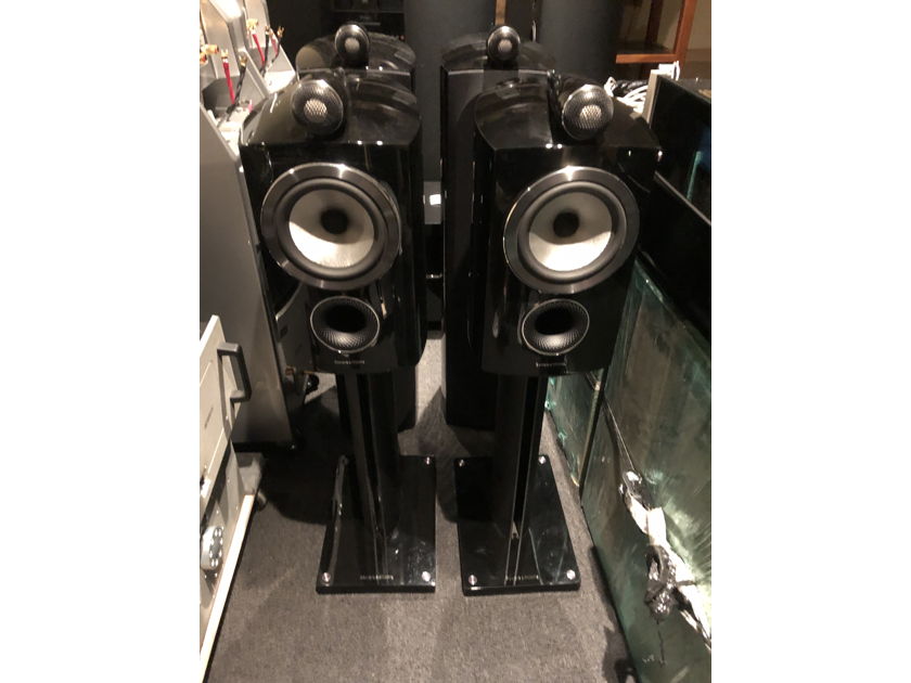 B&W (Bowers & Wilkins) 805d3 with stands LOCAL PICKUP only!!