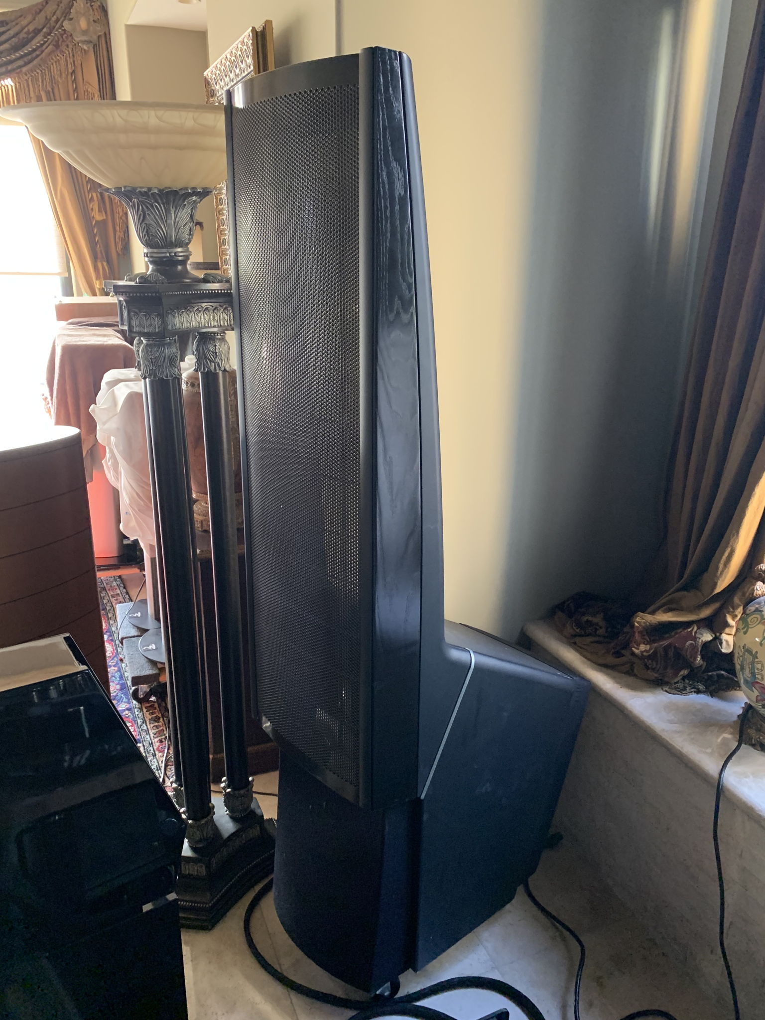 Martin Logan Prodigy in excellent condition 13