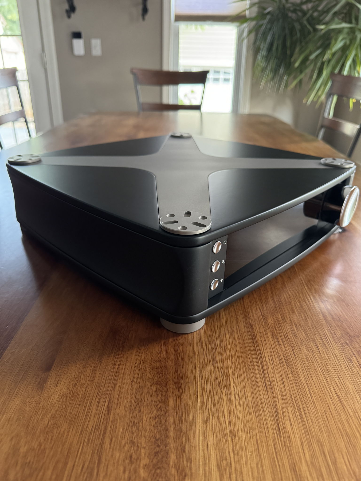 Aavik Acoustics I-580 Integrated Amp 2