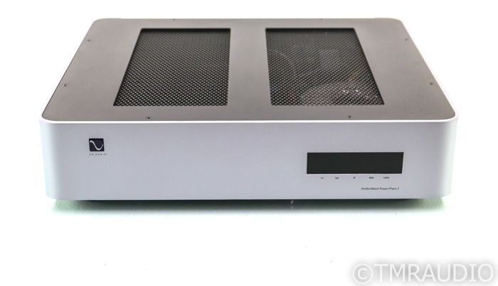 PS Audio PerfectWave Power Plant 3 Power Conditioner; A...