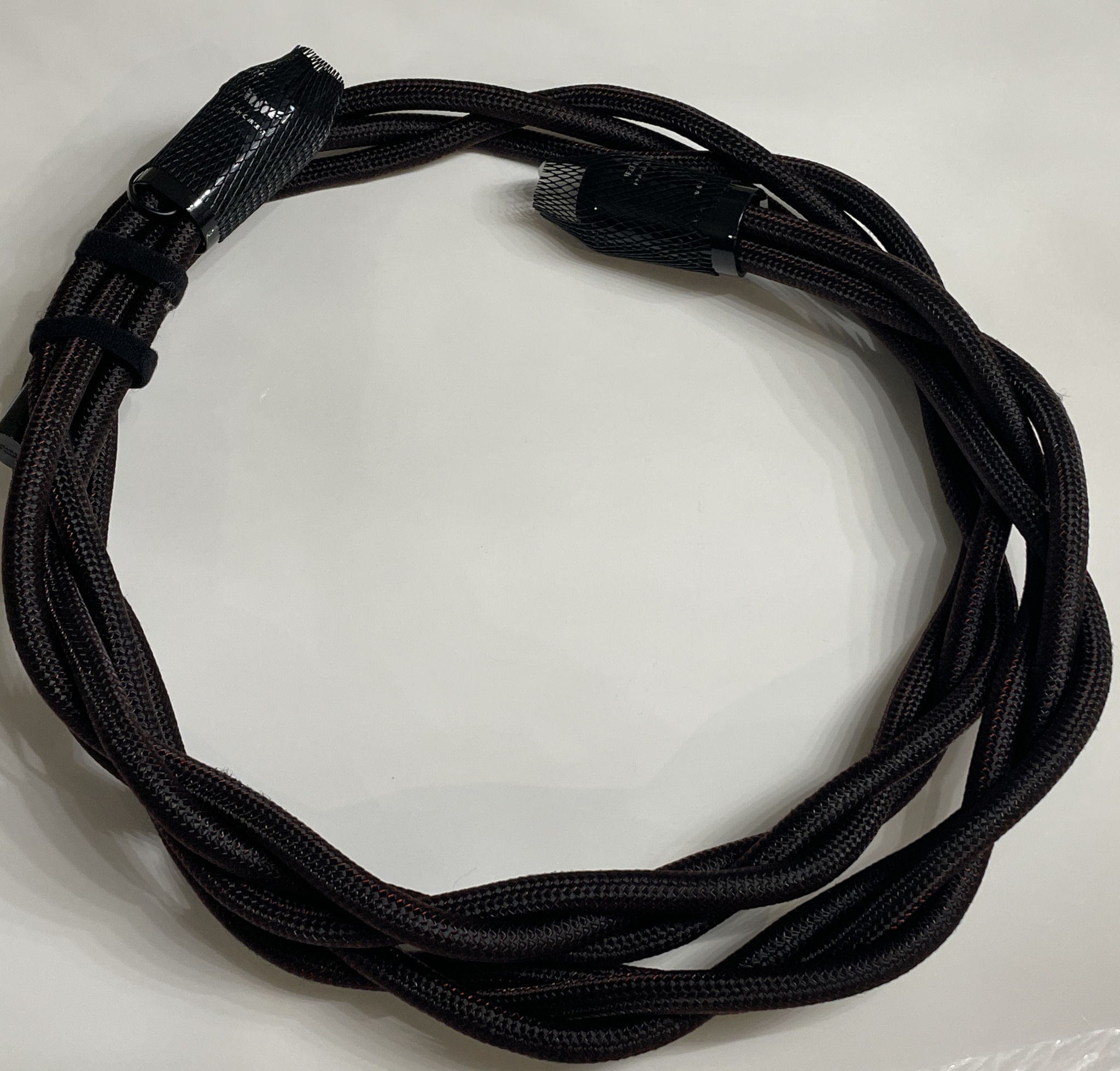 AudioQuest Firebird High-Current Power Cable. Braided C...