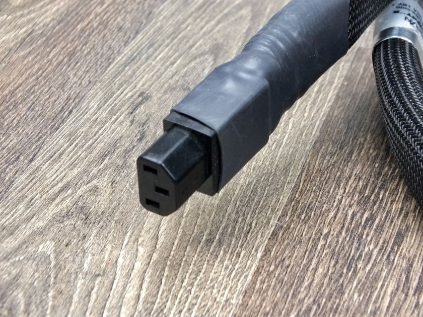 Electraglide Ultra Khan The Statement R power cable 1,5 metre