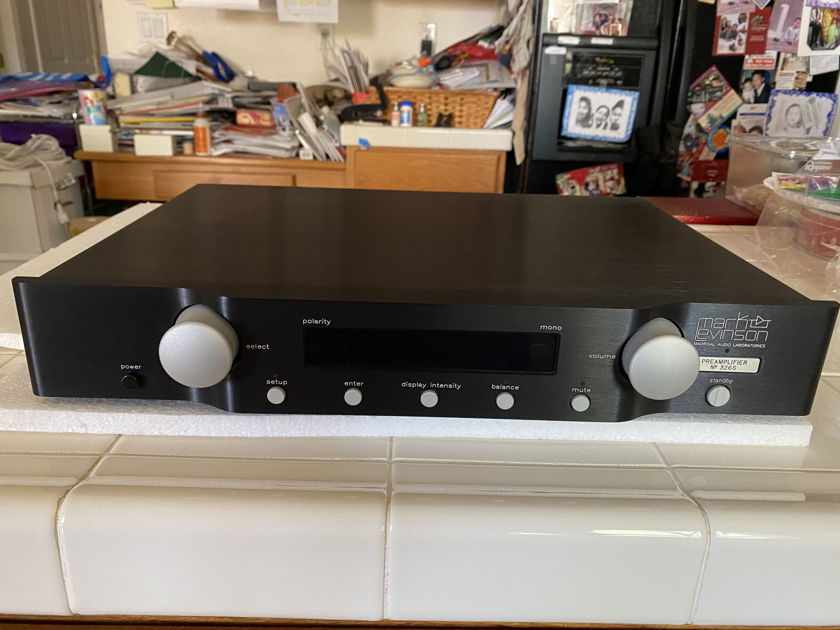 Mark Levinson No.326s Preamplifier ( excellent condition ) Free shipping