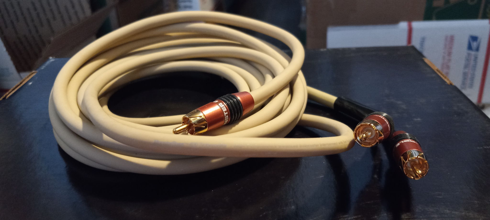 Monster Cable SUBWOOFER CABLE 10' Gold RCA Connectors P... 5