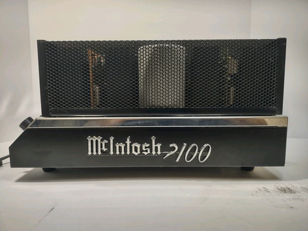 McIntosh MC-2100 Power Amp (Solid State)