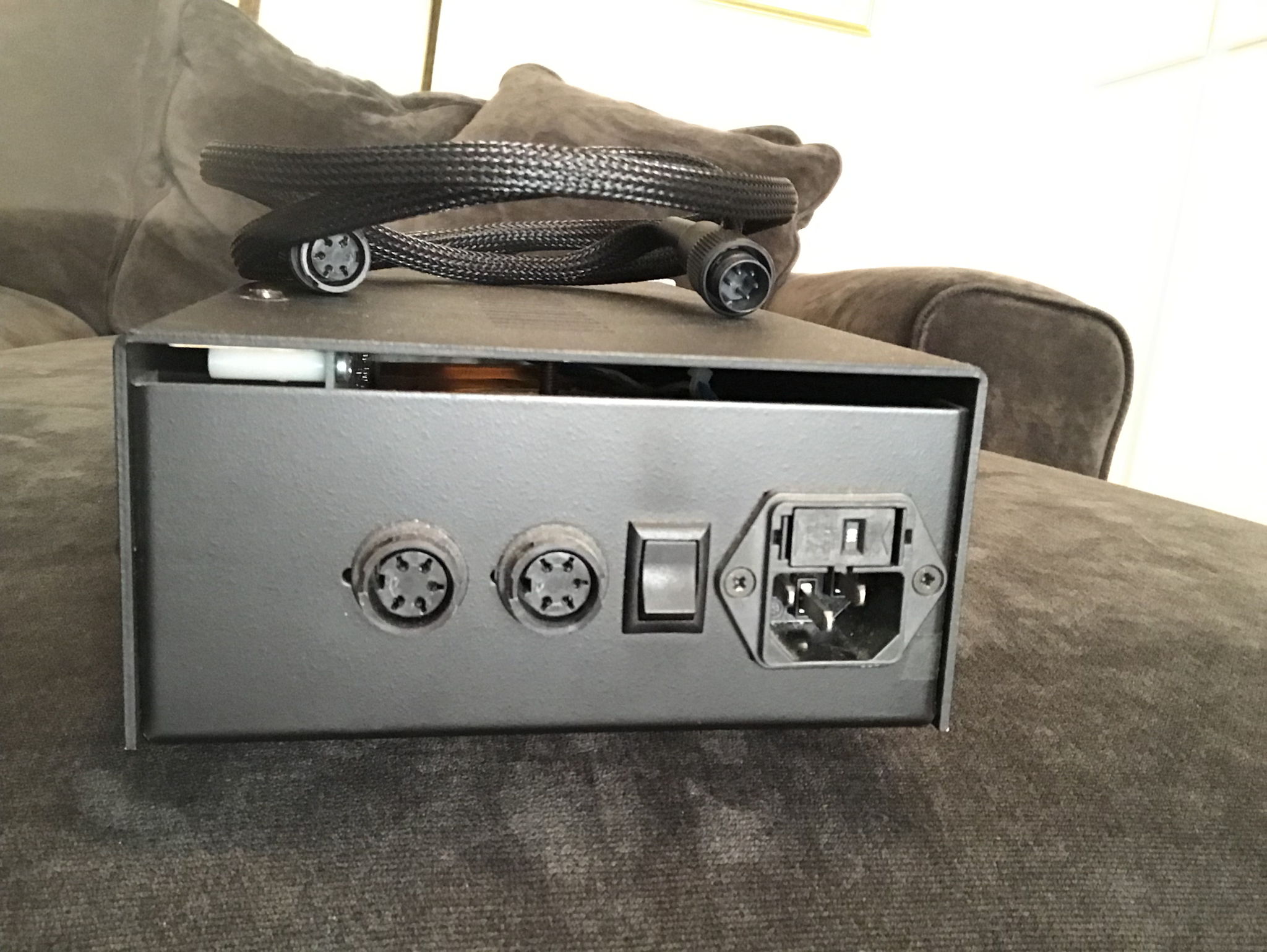 Adyton Preamplifier w Phono Stage Temper 5